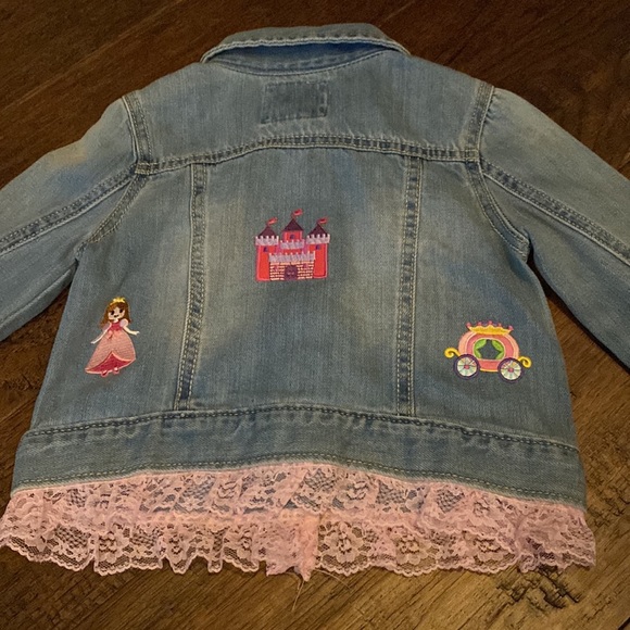 Princess Jean Jacket. Size 3 - Picture 6 of 6
